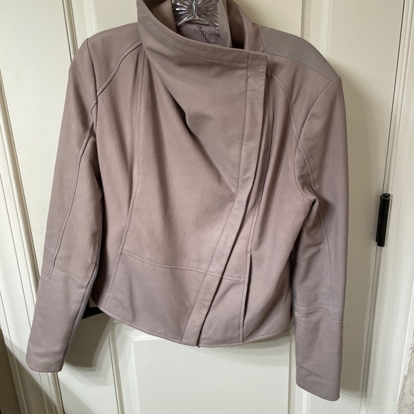 BCBGMaxAzria Jackets & Blazers - BCBG MaxAzria jacket